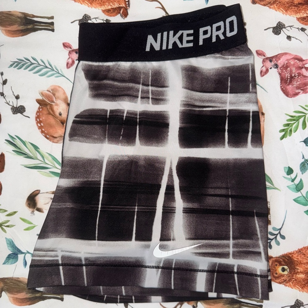 Nike Pro Black and Gray Spandex